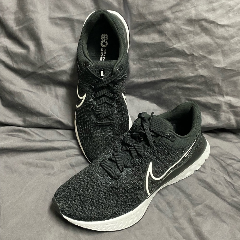 Nike React Flyknit 3 - Size 9